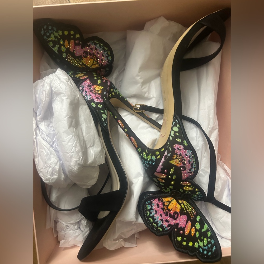 Embroidered Butterfly Women Shoes